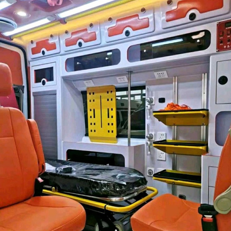 新龙镇长途救护车护送病人租赁价格